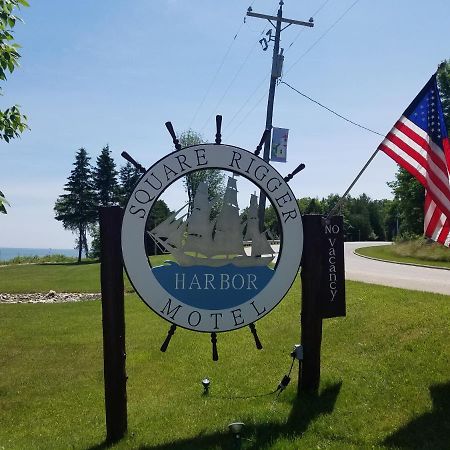 Square Rigger Harbor Motel Baileys Harbor Exterior photo