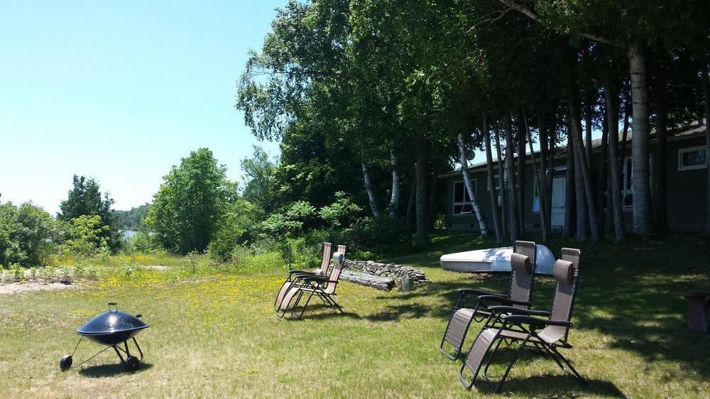Square Rigger Harbor Motel Baileys Harbor Exterior photo